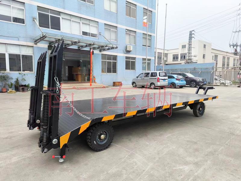 6吨带爬梯移动环球（中国）