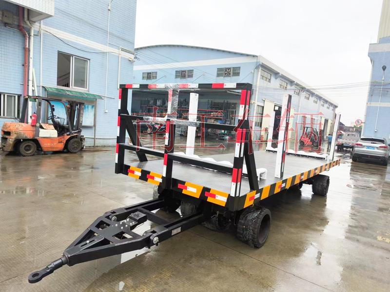 30T重型环球（中国） 带活动插装立柱工具拖车