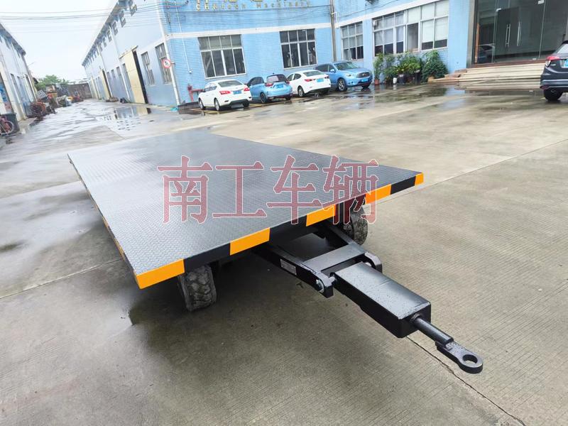 6吨牵引环球（中国） 工业全挂拖车