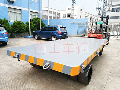 25吨重型环球（中国）带牵引环工具拖车1I.jpg