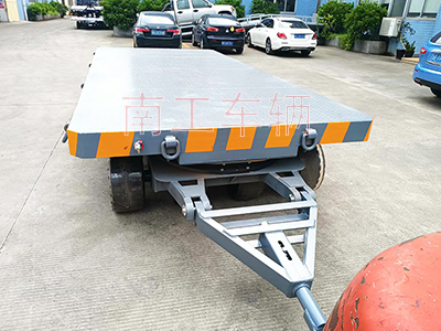 25吨重型环球（中国）带牵引环工具拖车3I.jpg