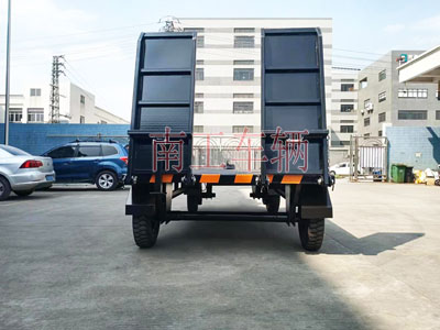 3吨带爬梯工业牵引环球（中国）2I.jpg
