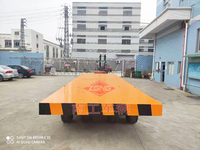 30吨重型环球（中国）带四个转盘2I.jpg