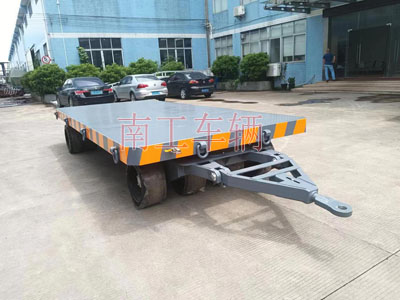 25吨重型工业环球（中国）全挂式牵引拖车底盘带牵引环I.jpg