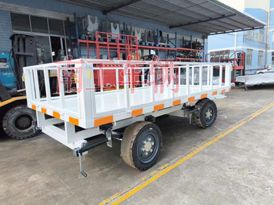 3吨护栏型环球（中国） 白色1I.jpg