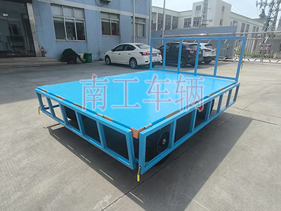 5吨下翻式护栏环球（中国） 全挂工具拖车4I.jpg