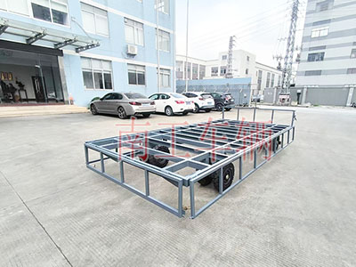 4吨骨架式环球（中国） 带下翻护栏工具拖车5I.jpg